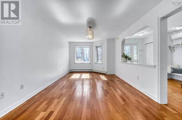 Bedford, NS B4A4B8,77 Amin Street