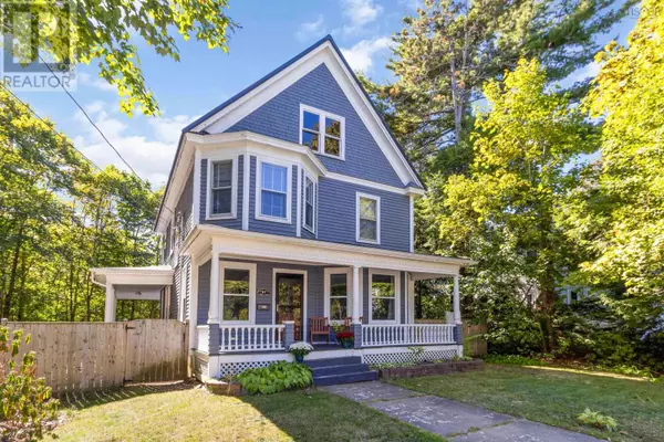 61 York Street, Bridgewater, NS B4V1R1