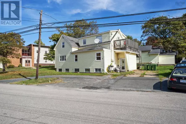 90 High Street, Trenton, NS B0K1X1