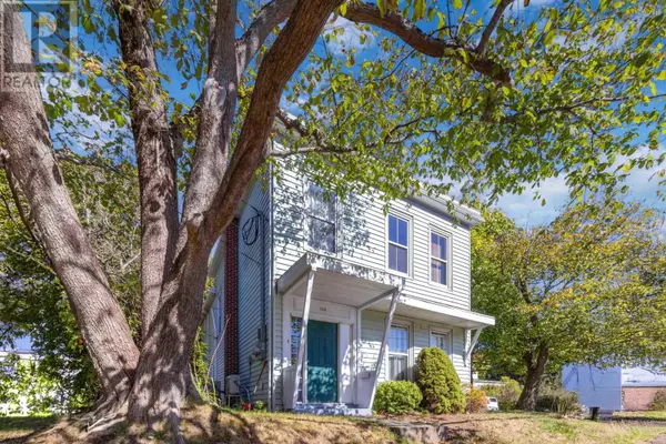 132 Victoria Road, Dartmouth, NS B3A1V6