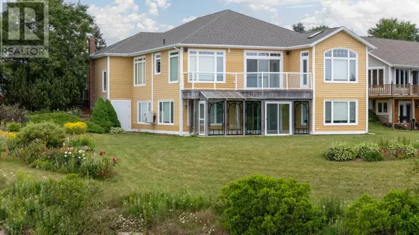 Stratford, C1B0J1,5 Chelsea Lane