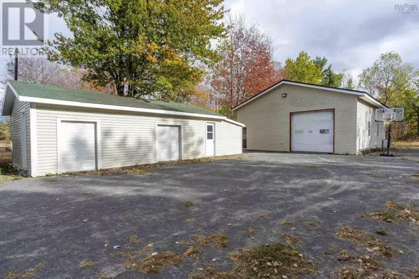 South Berwick, NS B0S1E0,4168 HIGHWAY 1 Highway