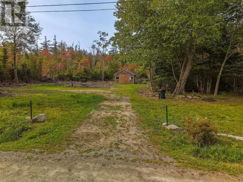 26 North Burke Road, Belleville, NS B0W3M0