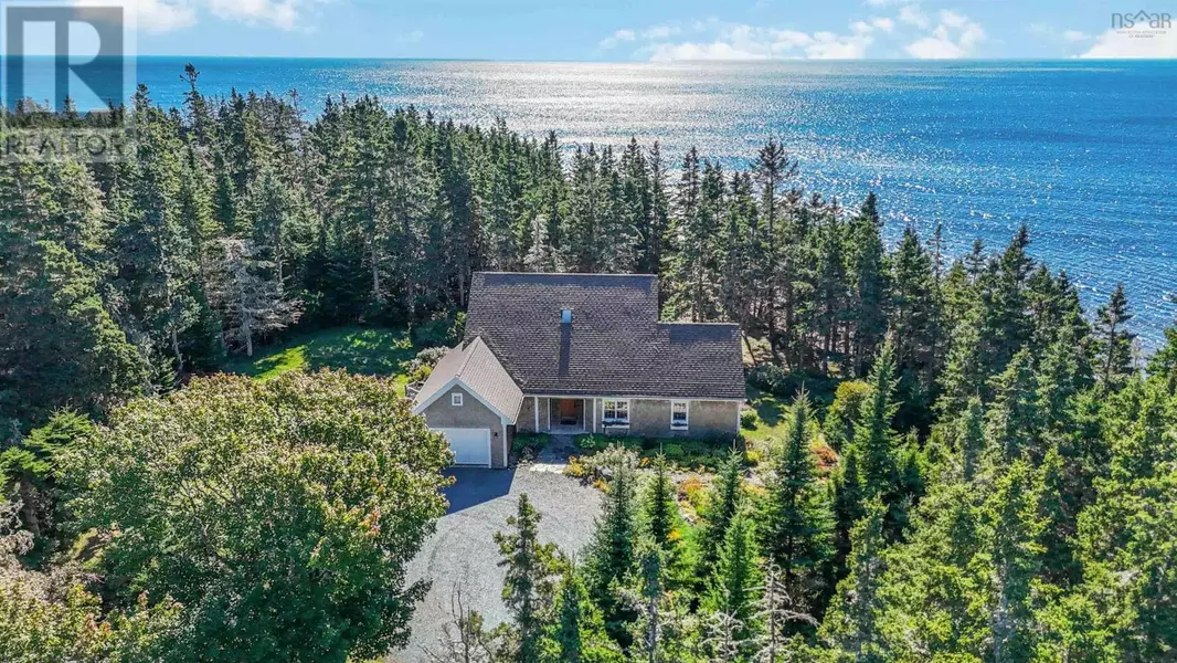42 Pierce Point Road, Western Head, NS B0T1K0