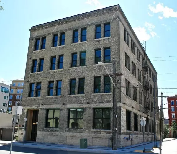 203 110 James Avenue, Winnipeg, MB R3B0N7