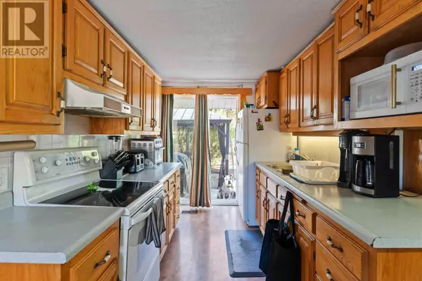 Nictaux, NS B0S1P0,9387 Highway 10