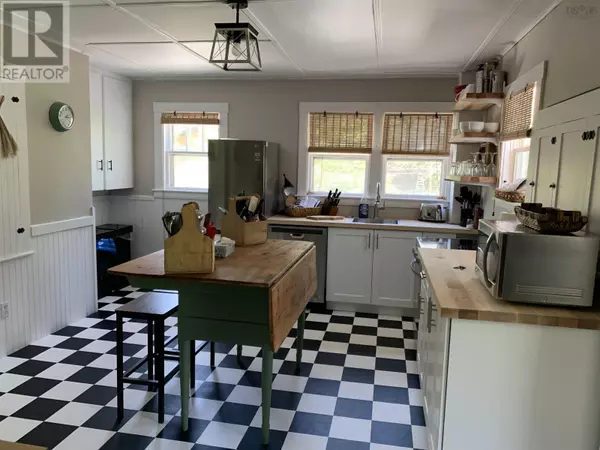 Shelburne, NS B0T1W0,36 Transvaal Street