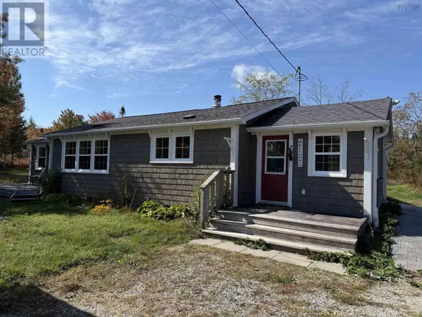 4167 Sandy Point Road, Jordan Bay, NS B0T1W0