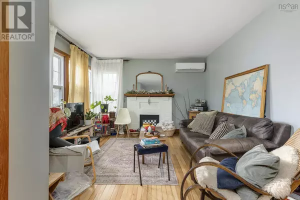 Halifax, NS B3L2L7,7142 Abbott Drive