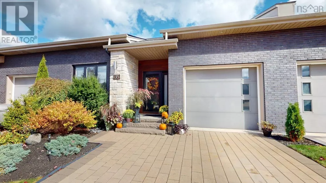 135 Bradford Place, Bedford, NS B4B0R7