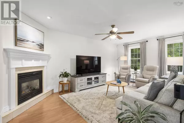 Fall River, NS B2T1M7,48 Dundee Close