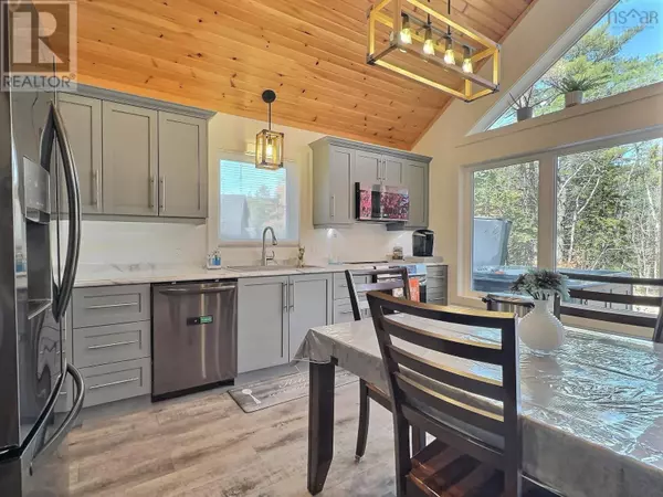 Mount Uniacke, NS B0N1Z0,281 Meek Arm TRL #53