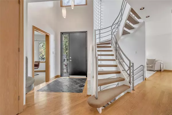 Winnipeg, MB R2M5M7,70 Harry Wyatt Place