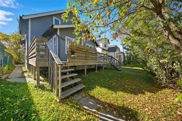 Winnipeg, MB R2W1K7,492 Mountain Avenue