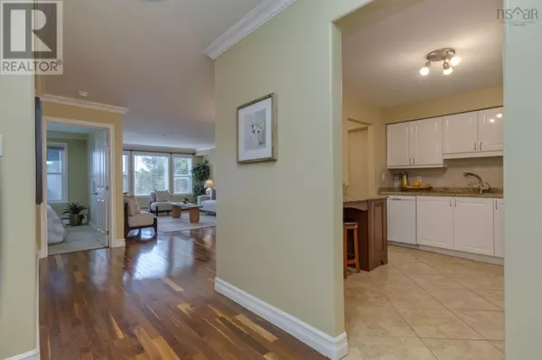 Bedford, NS B4A4H7,2 Lake DR #304