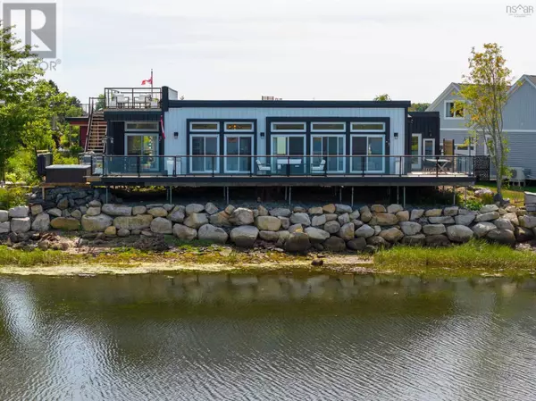 First South, NS B0J2C0,693 Masons Beach Road