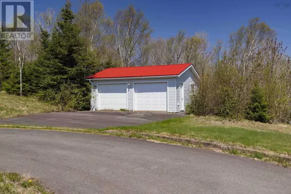 Parrsboro, NS B0M1S0,100 Phinney Lane