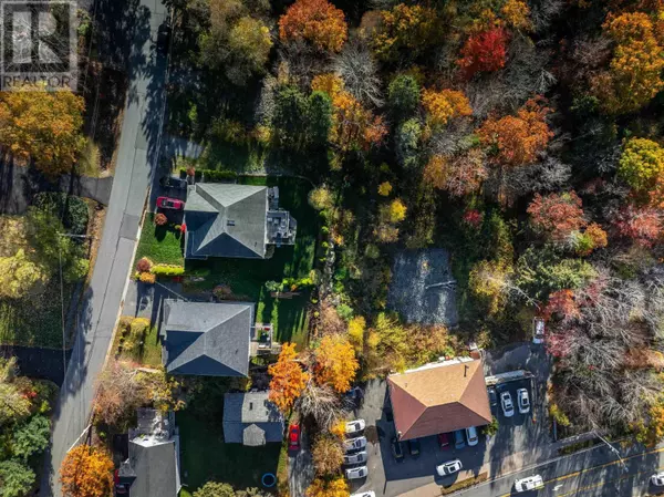 Bedford, NS B4A2J3,90 Golf Links Road