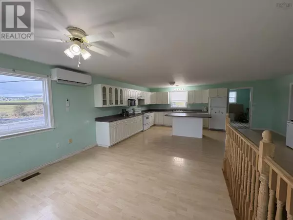 Windsor, NS B0N2T0,556 College Road