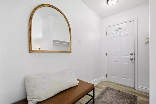 Winnipeg, MB R2Y0X5,705 Parkdale Street