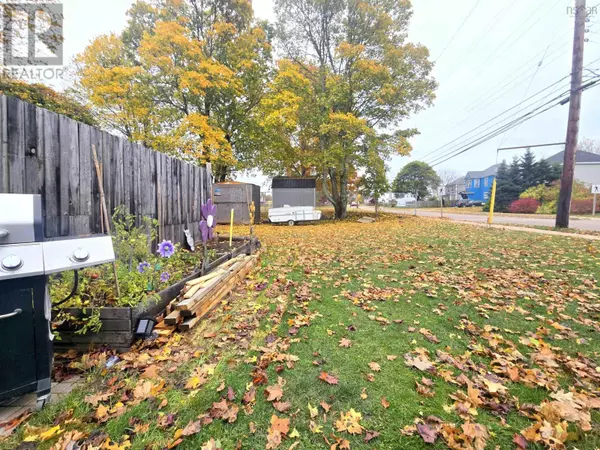 Amherst, NS B4H1E8,62 West Pleasant Street