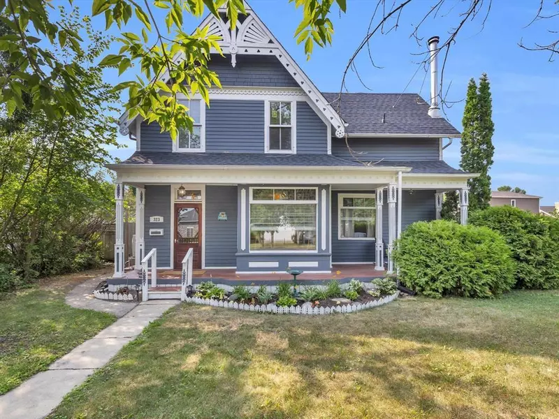 323 Eveline Street, Selkirk, MB R1A1M9