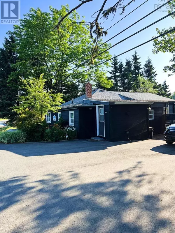 Queensland, NS B0J1T0,8856 St Margarets Bay Road