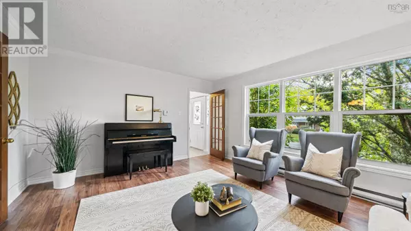 Dartmouth, NS B2W4Z7,14 Regal Road