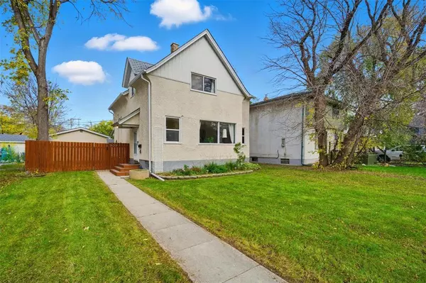 Winnipeg, MB R3T1L2,939 Riverwood Avenue