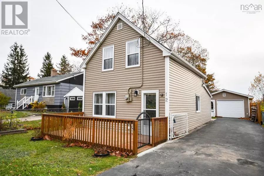 12 Provost Street, Dartmouth, NS B2W1B4