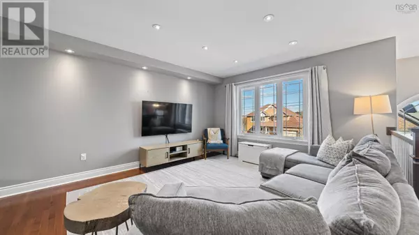 Dartmouth, NS B2W0H9,37 Peachtree Hill