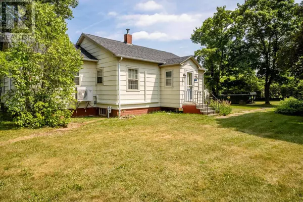 Berwick, NS B0P1E0,122 Maple Avenue