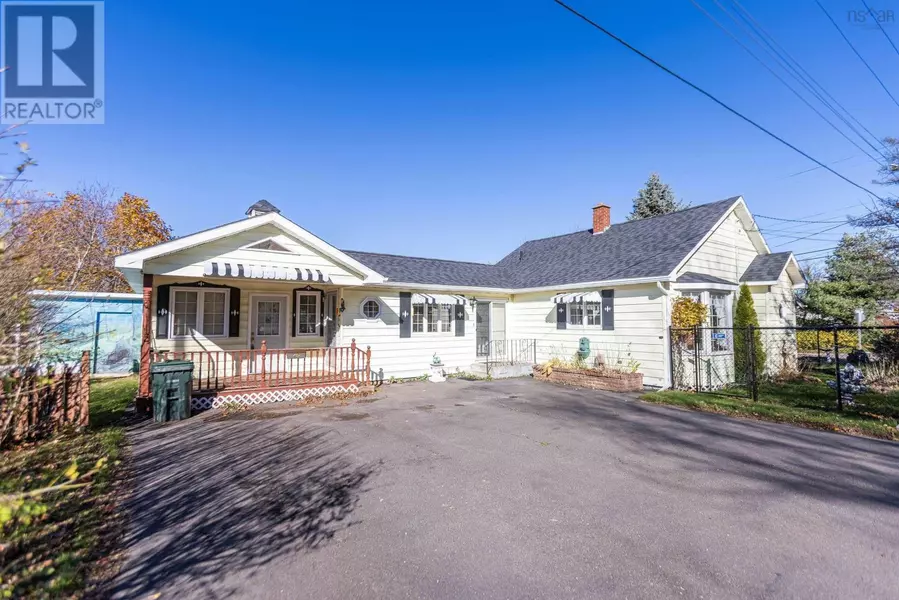 67 Charles Street, Amherst, NS B4H3P9