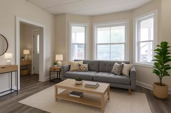 Winnipeg, MB R2W1L3,644 Mountain Avenue