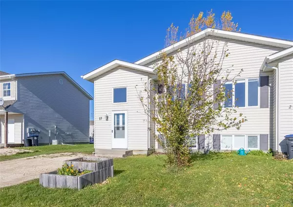 27 Whitby Crescent, Steinbach, MB R5G0B4