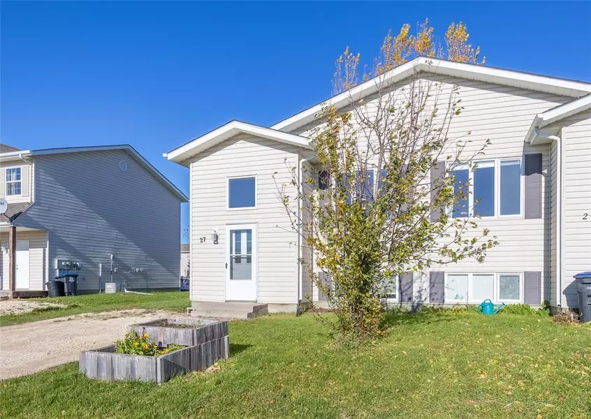 27 Whitby Crescent, Steinbach, MB R5G0B4