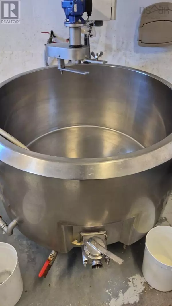 Halifax, NS B3K4S7,3553 Robie Street