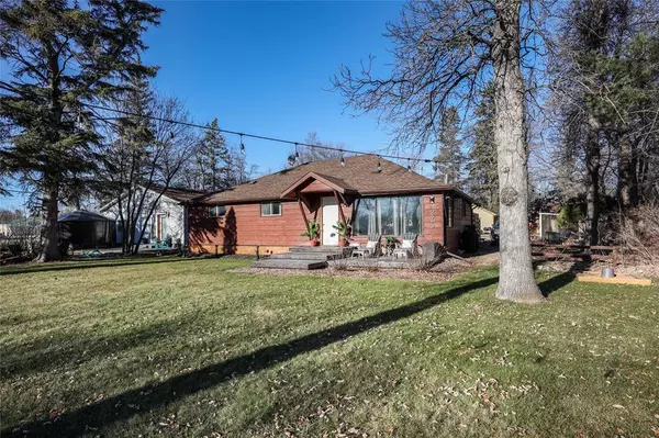 275 ELM Avenue, Winnipeg Beach, MB R0C3G0