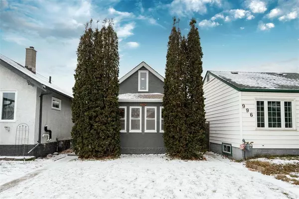 Winnipeg, MB R3E2N6,994 Garfield Street N