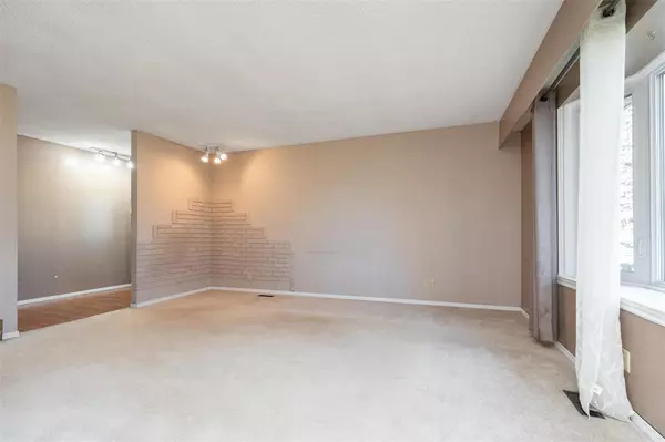 Winnipeg, MB R2K3P1,51 Marchant Crescent