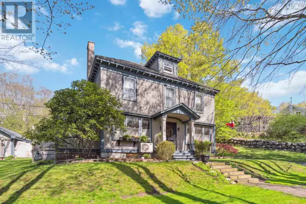 Bridgewater, NS B4V2V2,811 Lahave Street