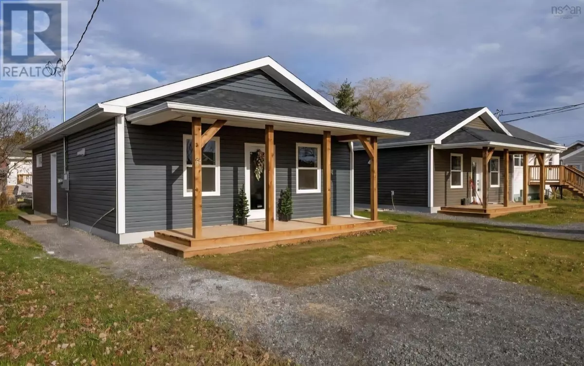 Pictou, NS B0K1H0,54 Oak Street