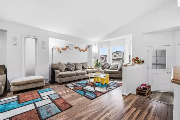 Winnipeg, MB R3T6E1,30 Wayfield Drive