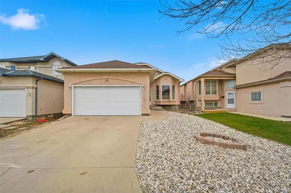 30 Wayfield Drive, Winnipeg, MB R3T6E1