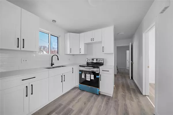 Winnipeg, MB R2V3E2,669 McGregor Street