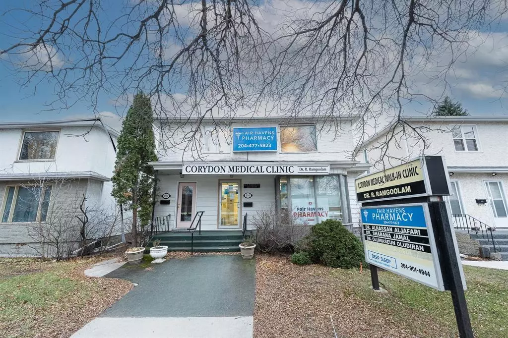 Winnipeg, MB R3M0Y4,892 Corydon Avenue