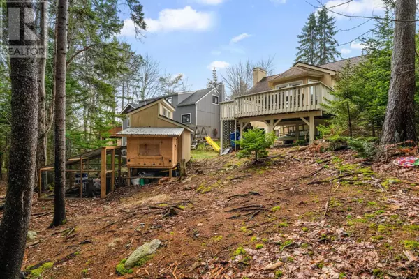 Bedford, NS B4A1J3,49 Village Crescent