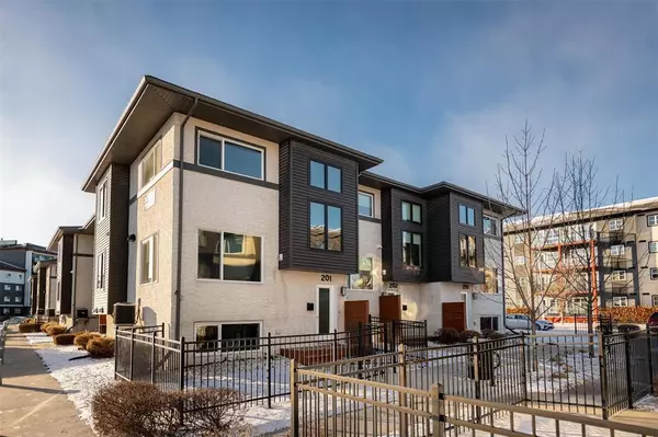 Winnipeg, MB R3L0J1,202 690 Hugo Street