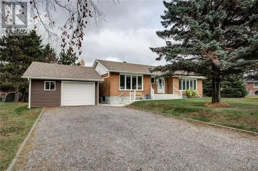 2621 Greenvalley Drive, Sudbury, ON P3E4B7