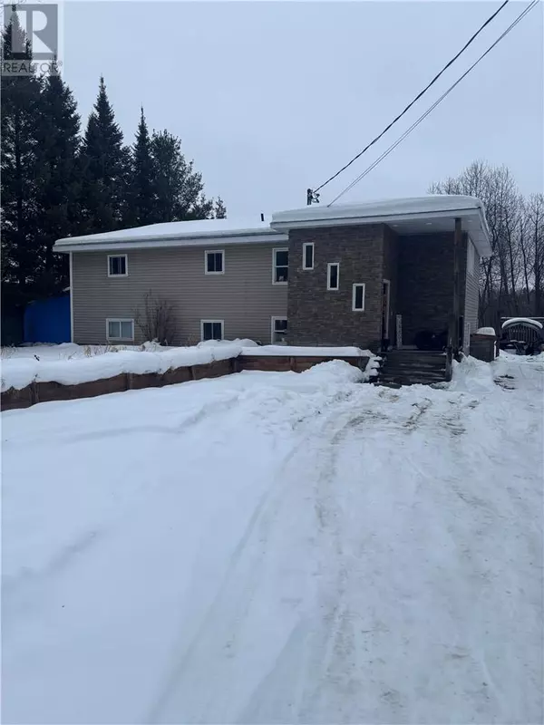 212 St David, Noelville, ON P0M2N0